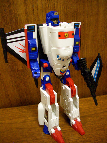 korean-victory-shuttle-ko-side